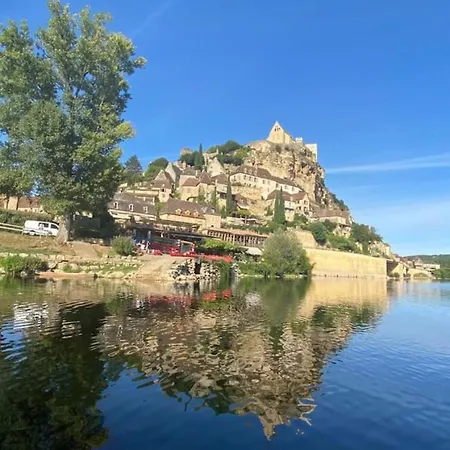 Casa de Férias Coeur De Dordogne Grande Piscine Au Sel Vue Vallee